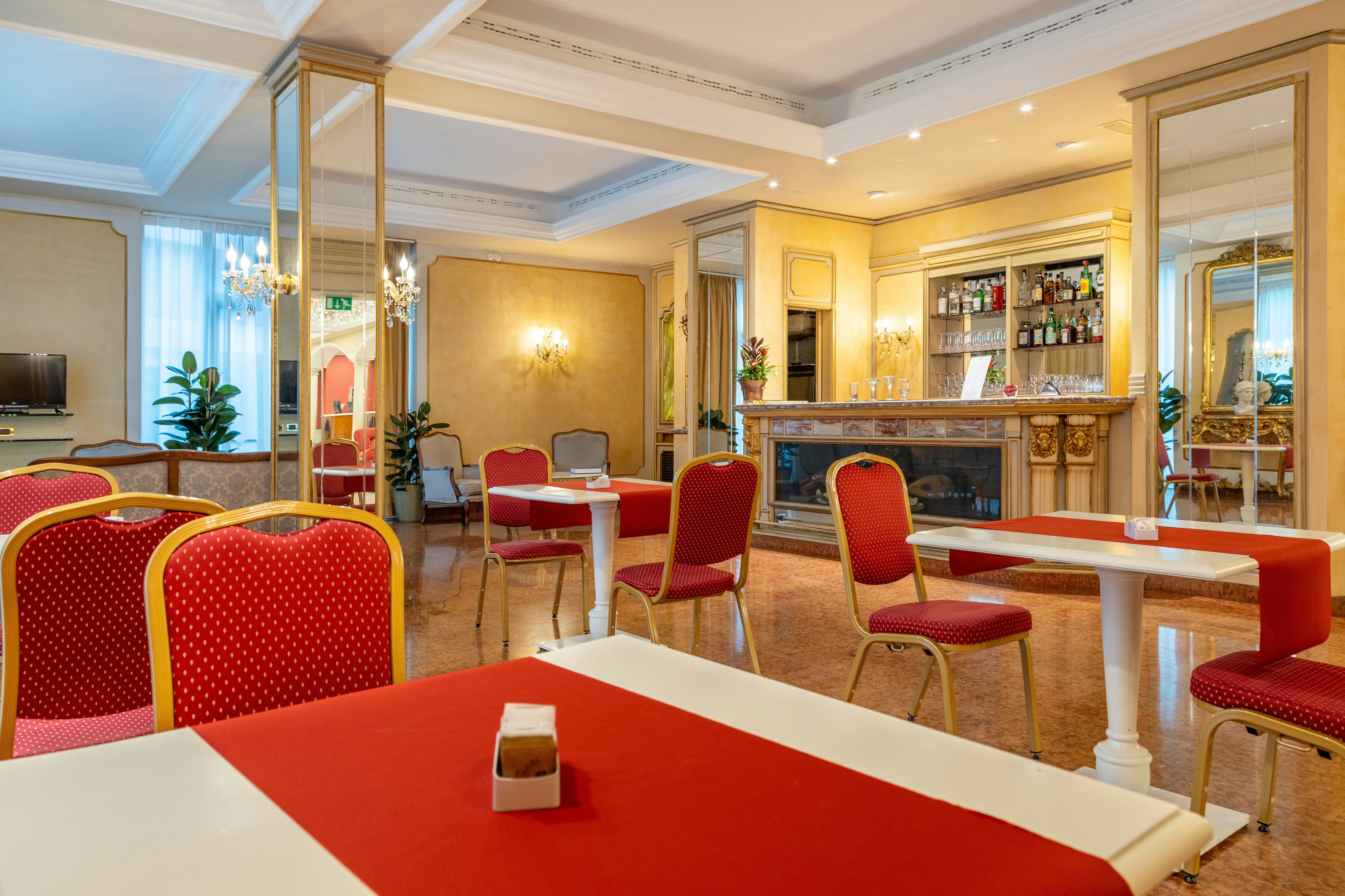 Mercure Parma Stendhal 26/35
