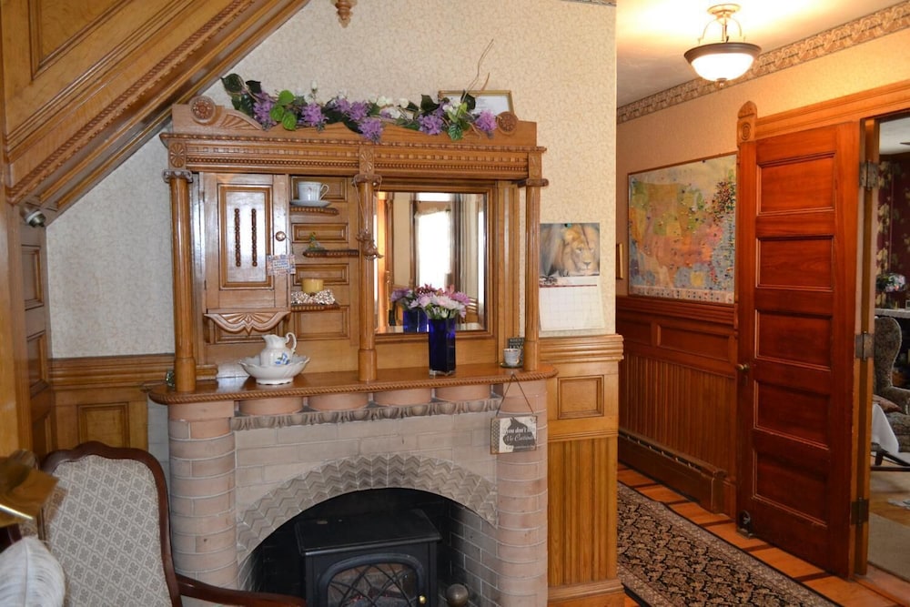 Cheney House 33/50