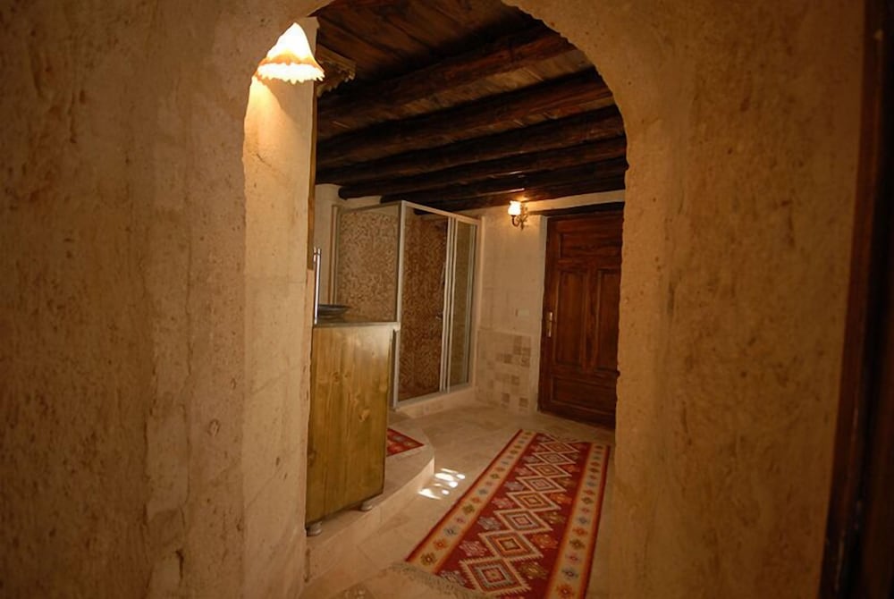 Arif Cave Hotel 11/50