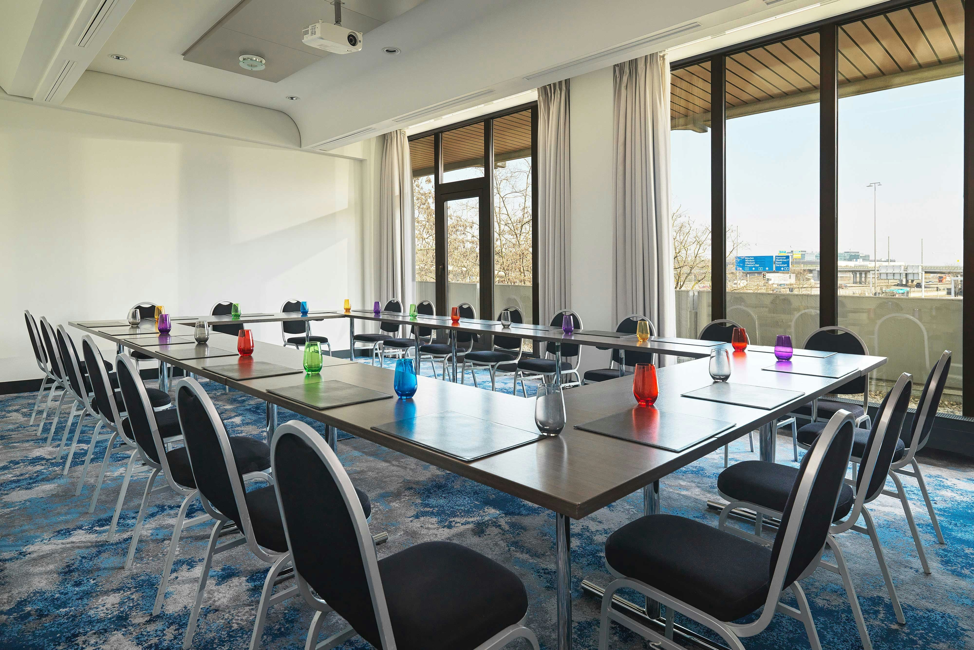 Sheraton Frankfurt Airport Hotel And Conference Center 71/75