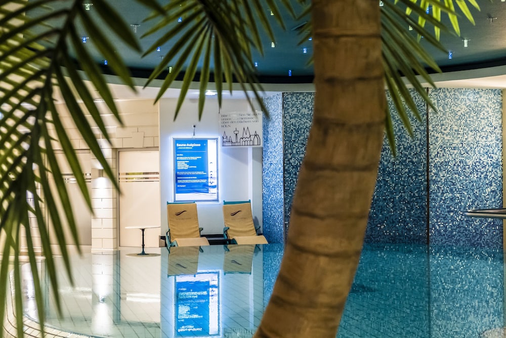 Mauritius Hotel And Therme Cologne 3/75