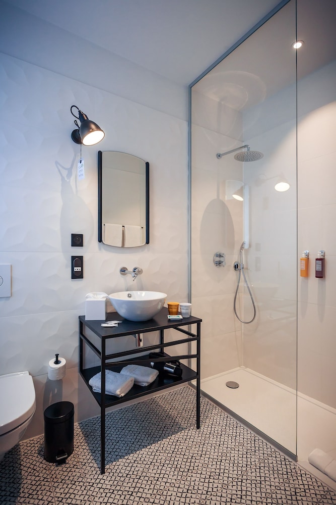 BOMA Easy Living Hotel 13/58