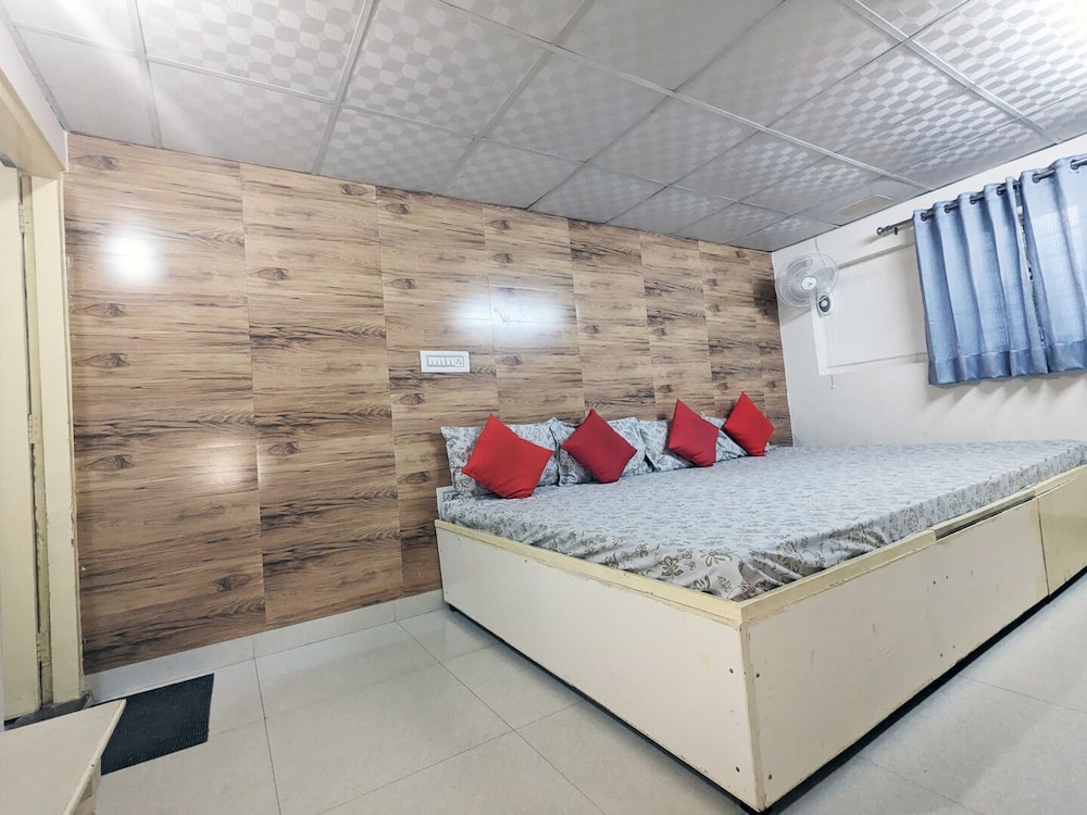 Abode Homestay 10/30