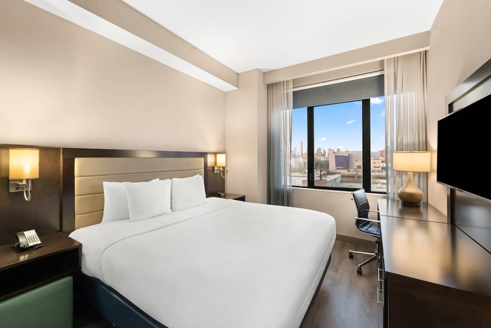 غرفة قياسية بسرير كينج، Comfort Inn Prospect Park-Brooklyn 6/10