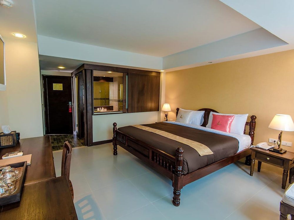 Goldenbell Hotel Chiangmai 18/60