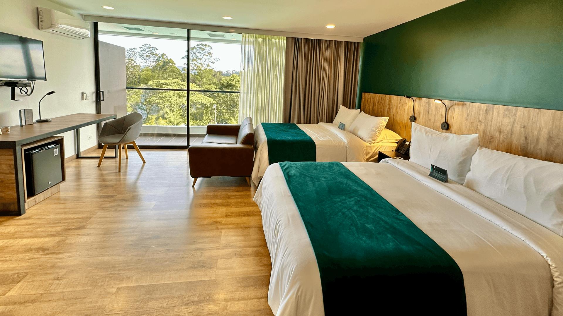 Superior, Twin Beds