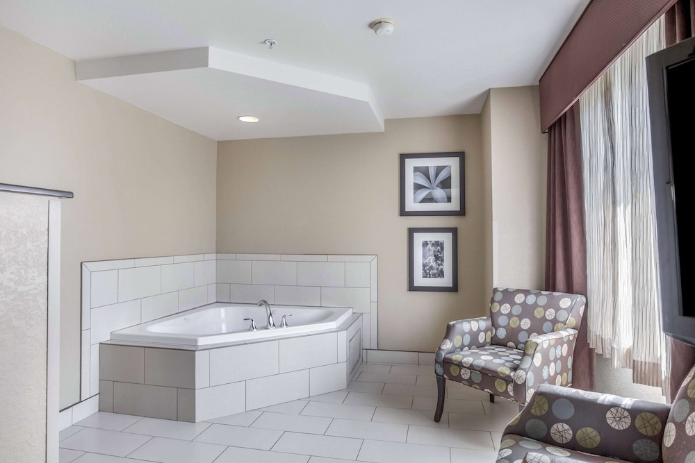La Quinta Inn And Suites By Wyndham Meridian Boise West 28/35