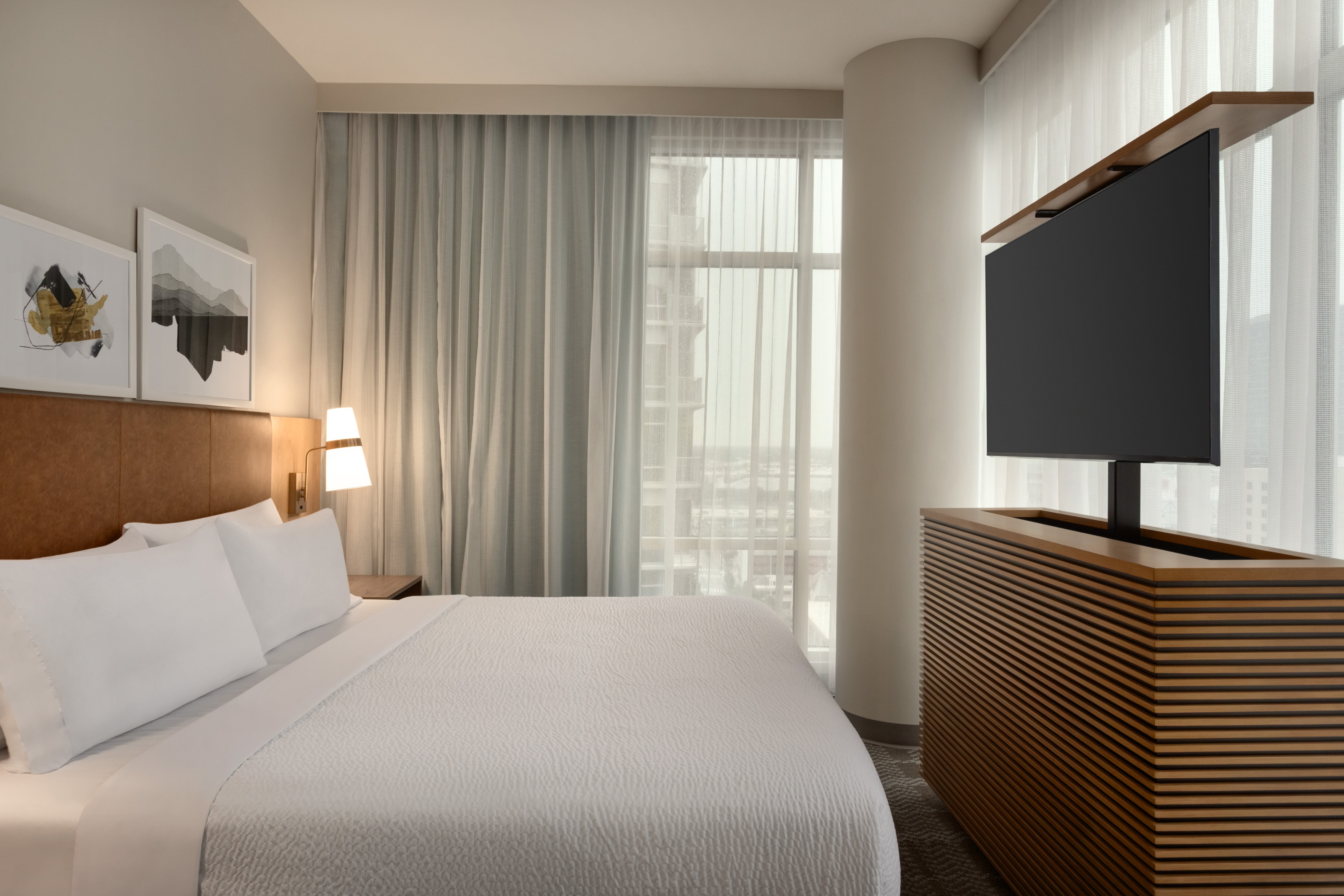 Staybridge Suites Houston Downtown by IHG 18/50