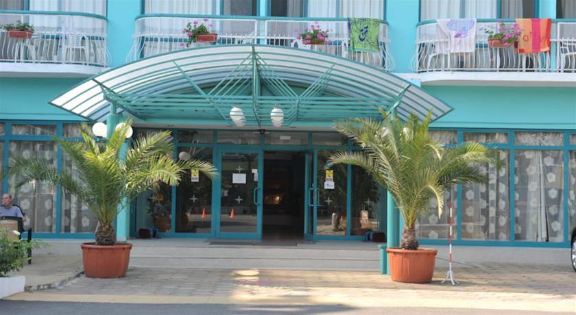 Zefir Hotel 3/28