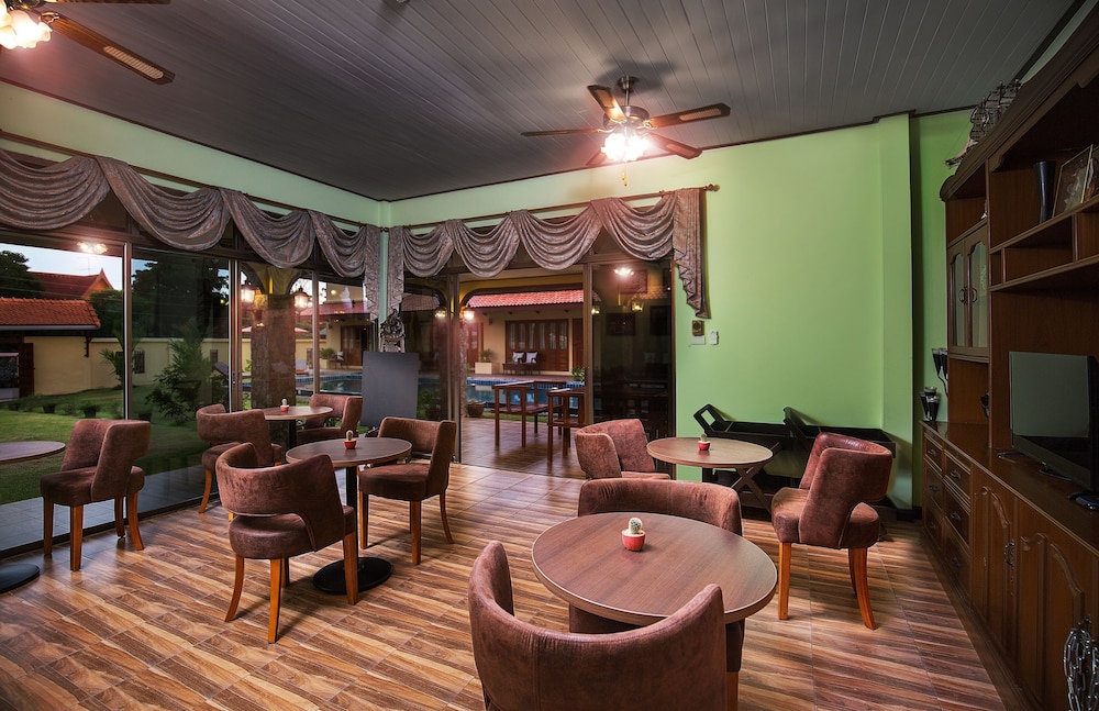 Taratai Villa 42/57