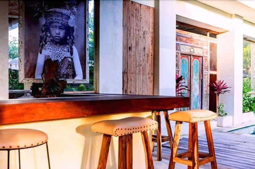 Boho Bingin Beach 40/50
