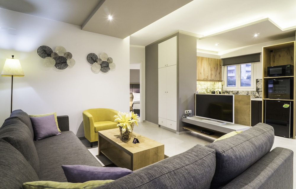 Talos Luxury Suites 22/50