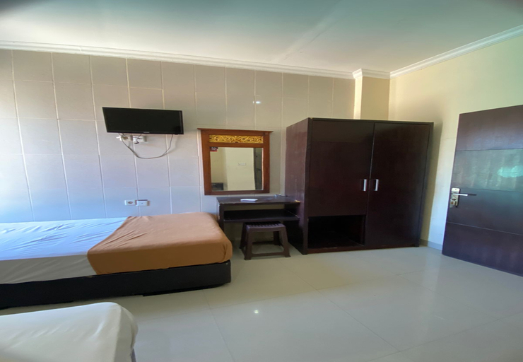 Ayu Beach Inn 6/11
