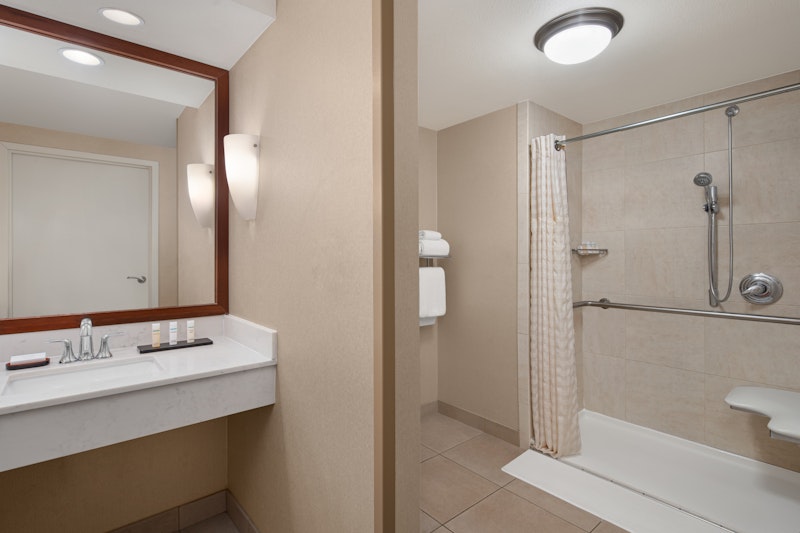 Embassy Suites Fort Worth Downtown 54/54