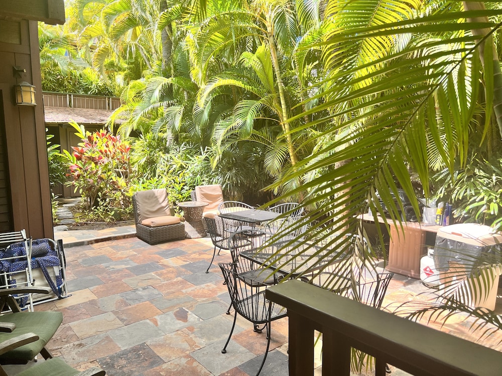 Maui What A Wonderful World B and B 73/76