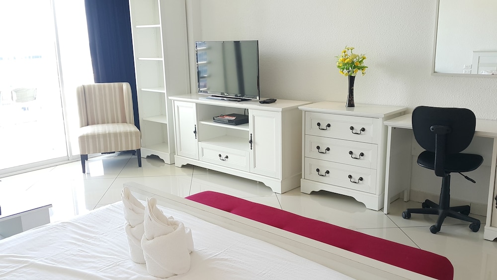 Vtsix Condo Rentals at View Talay 6 Pattaya 28/71
