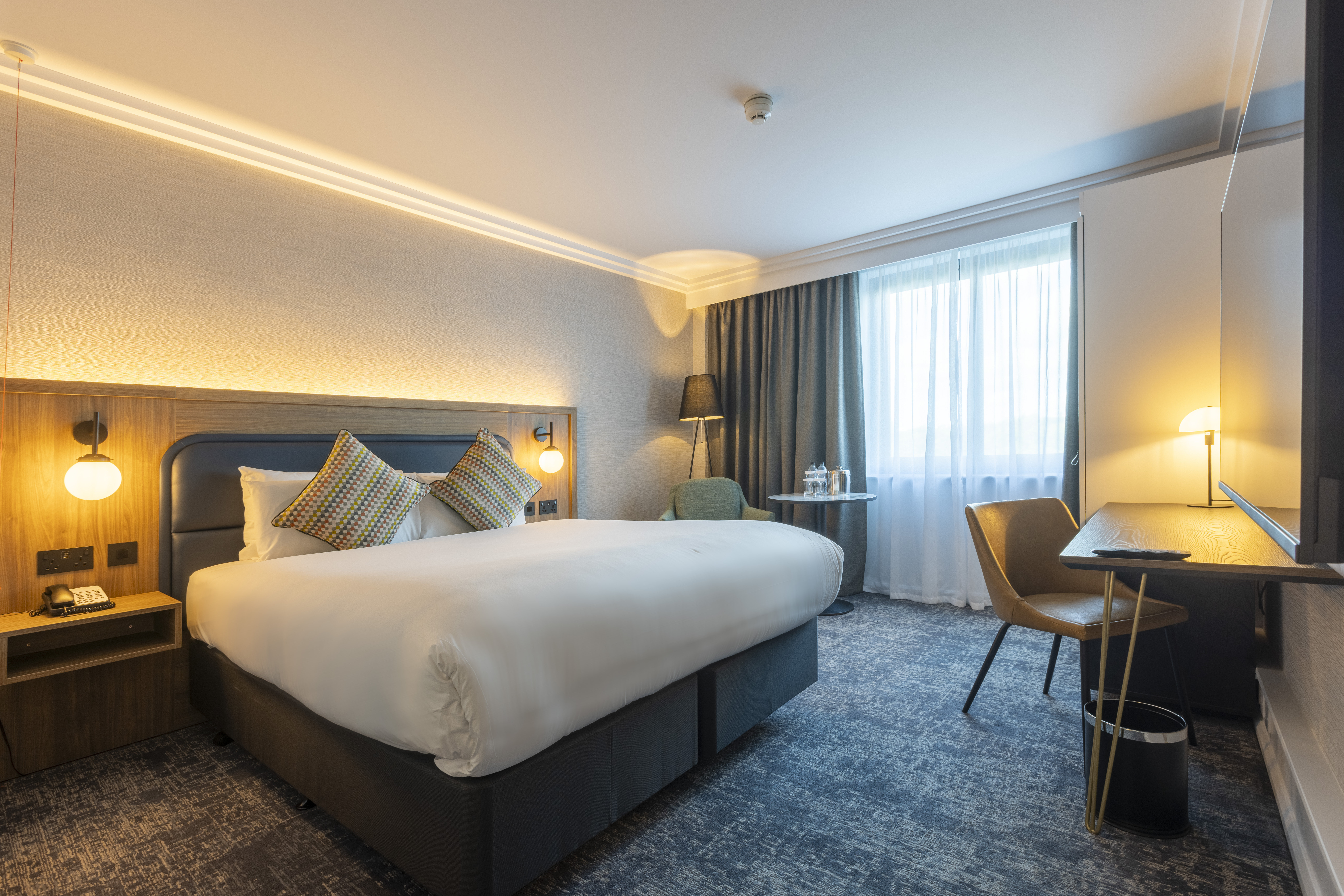 Crowne Plaza Manchester Airport 10/50