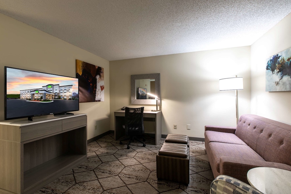 Wingate By Wyndham Charlotte Speedway Concord 43/69
