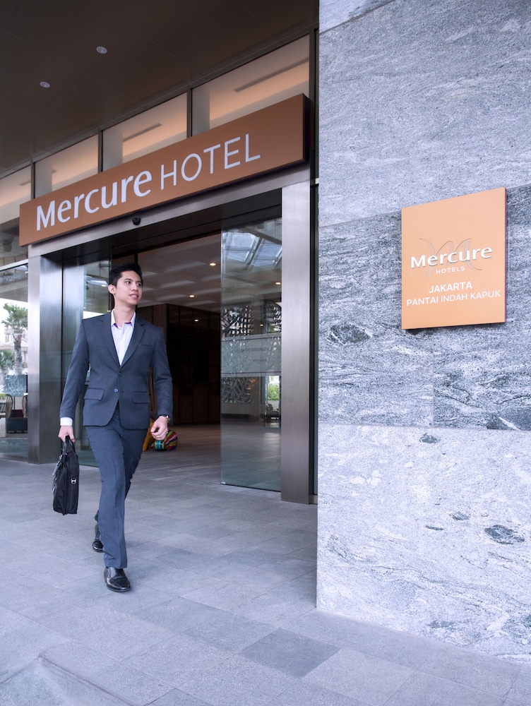 Mercure Jakarta Pantai Indah Kapuk 35/73