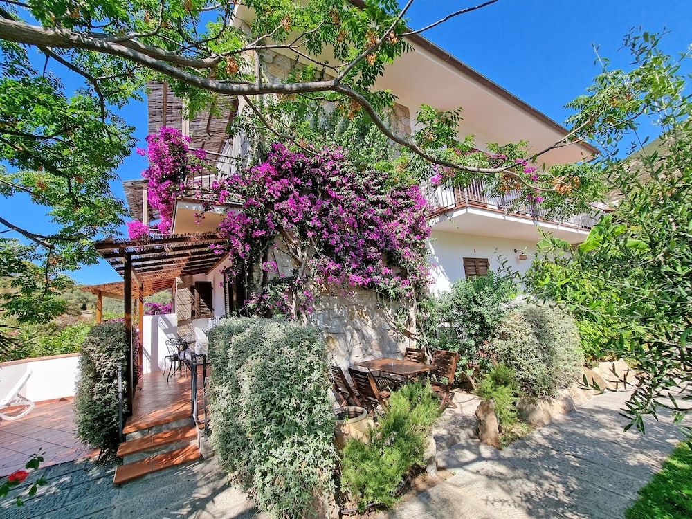 Hotel Montemerlo 44/50