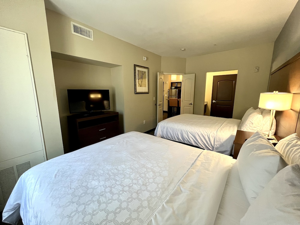 Staybridge Suites Carlsbad/San Diego 15/73