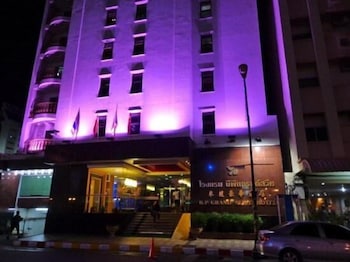 Bp Grand Suite Hotel 2/43