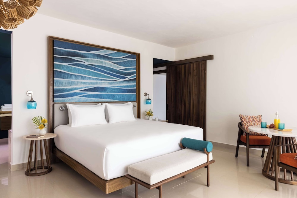 Master, Club, Suite, Ocean Front