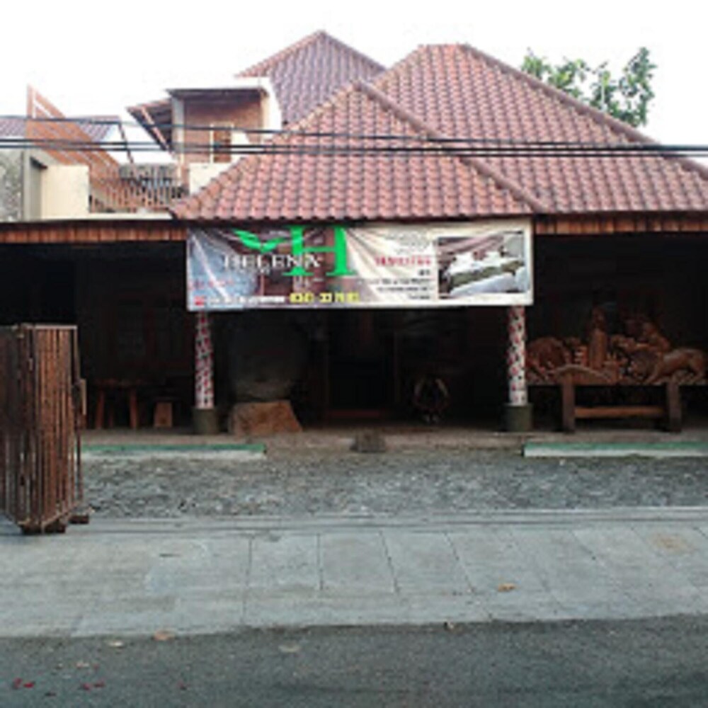 Helena Guest House 25/26