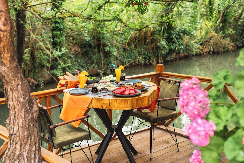 Orange Garden Hotel Akyaka، مرماريس 24/50