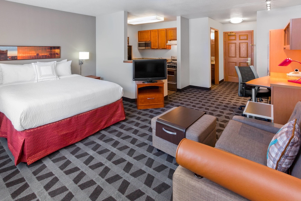 Towneplace Suites By Marriott Minneapolis West Stlouis Park 13/50