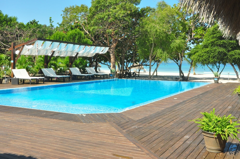 Punta Rucia lodge 45/50