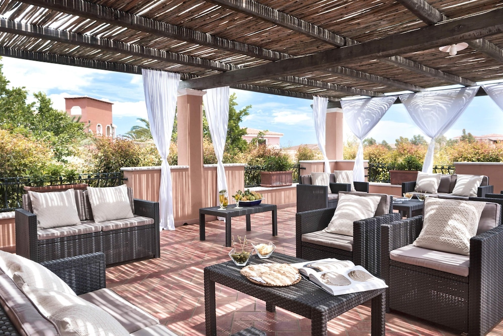 CALA GINEPRO RESORT AND SPA 24/50