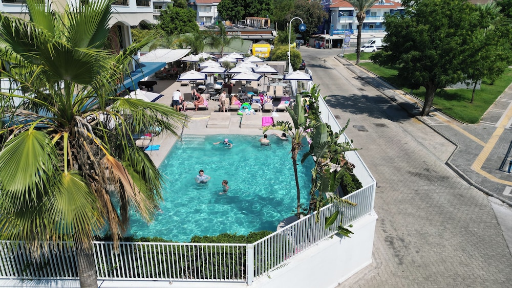 Aegean Princess Apart Hotel 37/50