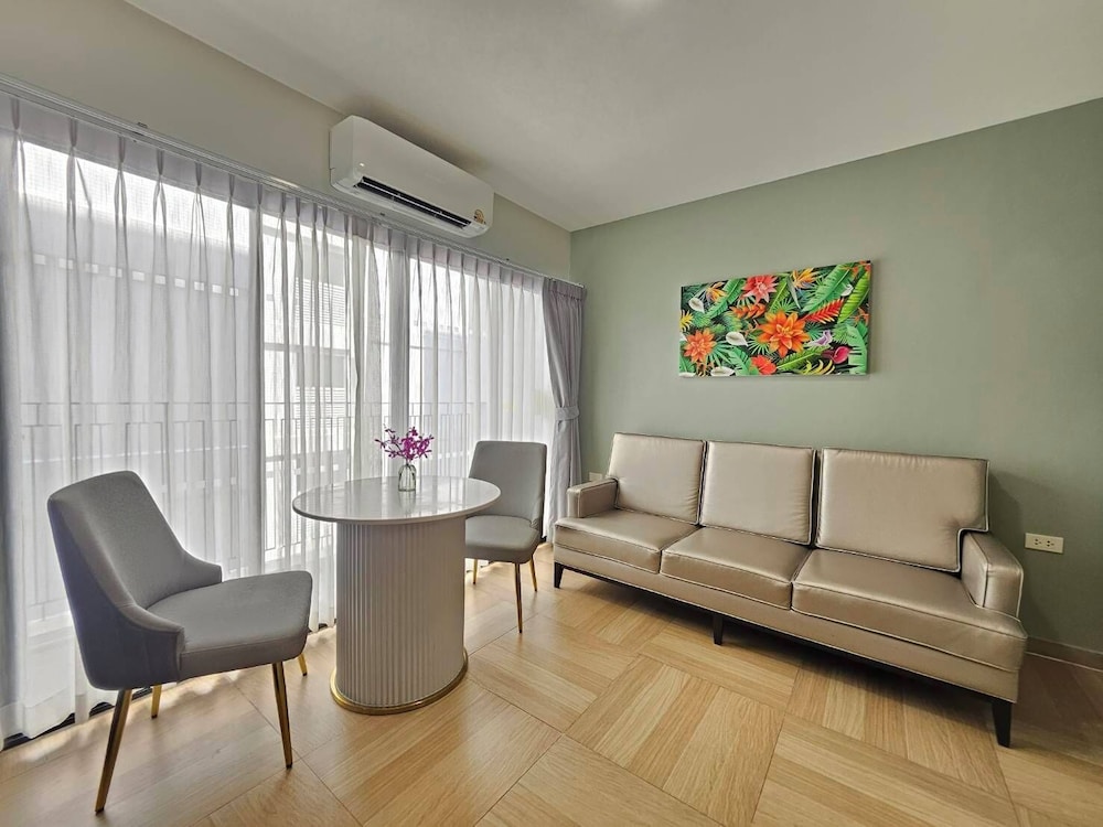 CHIVA BANGKOK HOTEL 39/58