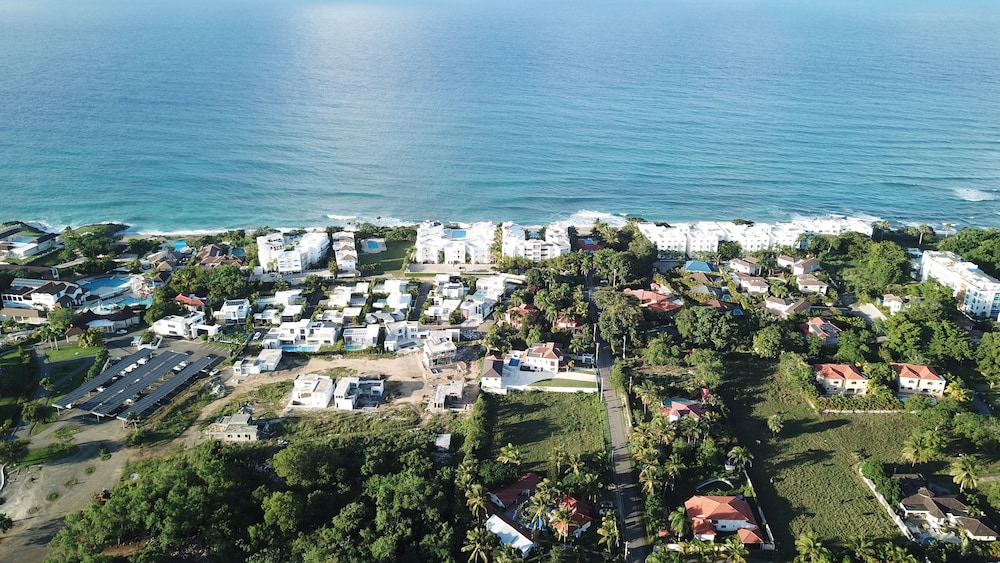 Garden by the Sea 26/50