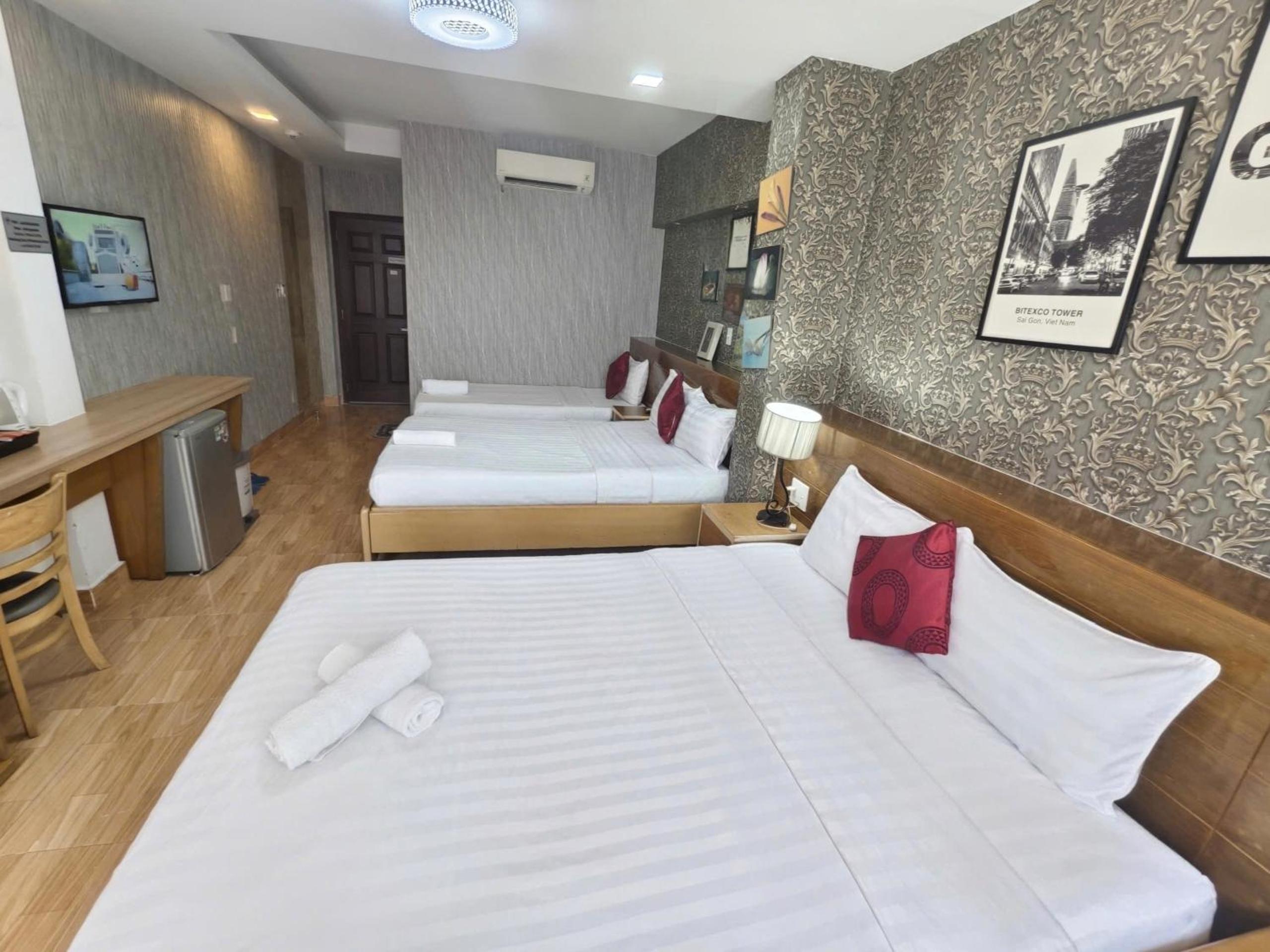 Superior, Family, Twin Beds, 2 Queen Beds, Ailen Garden Hotel 5/10