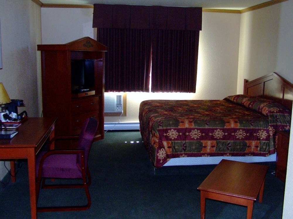Yukon Inn 22/52