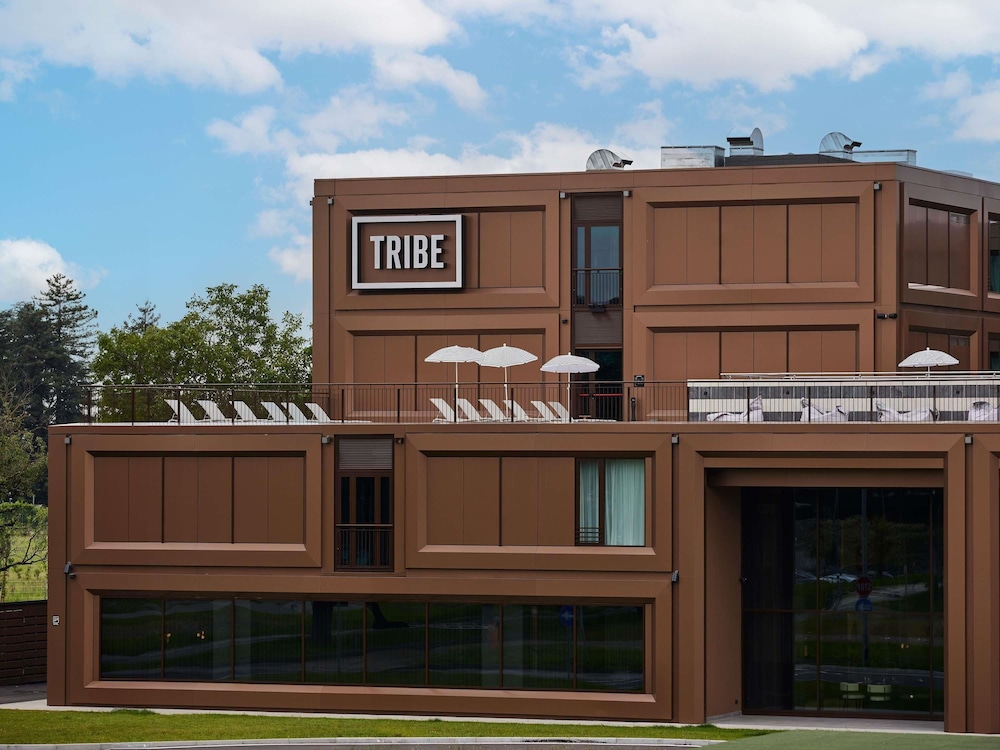 TRIBE Milano Malpensa 1/50