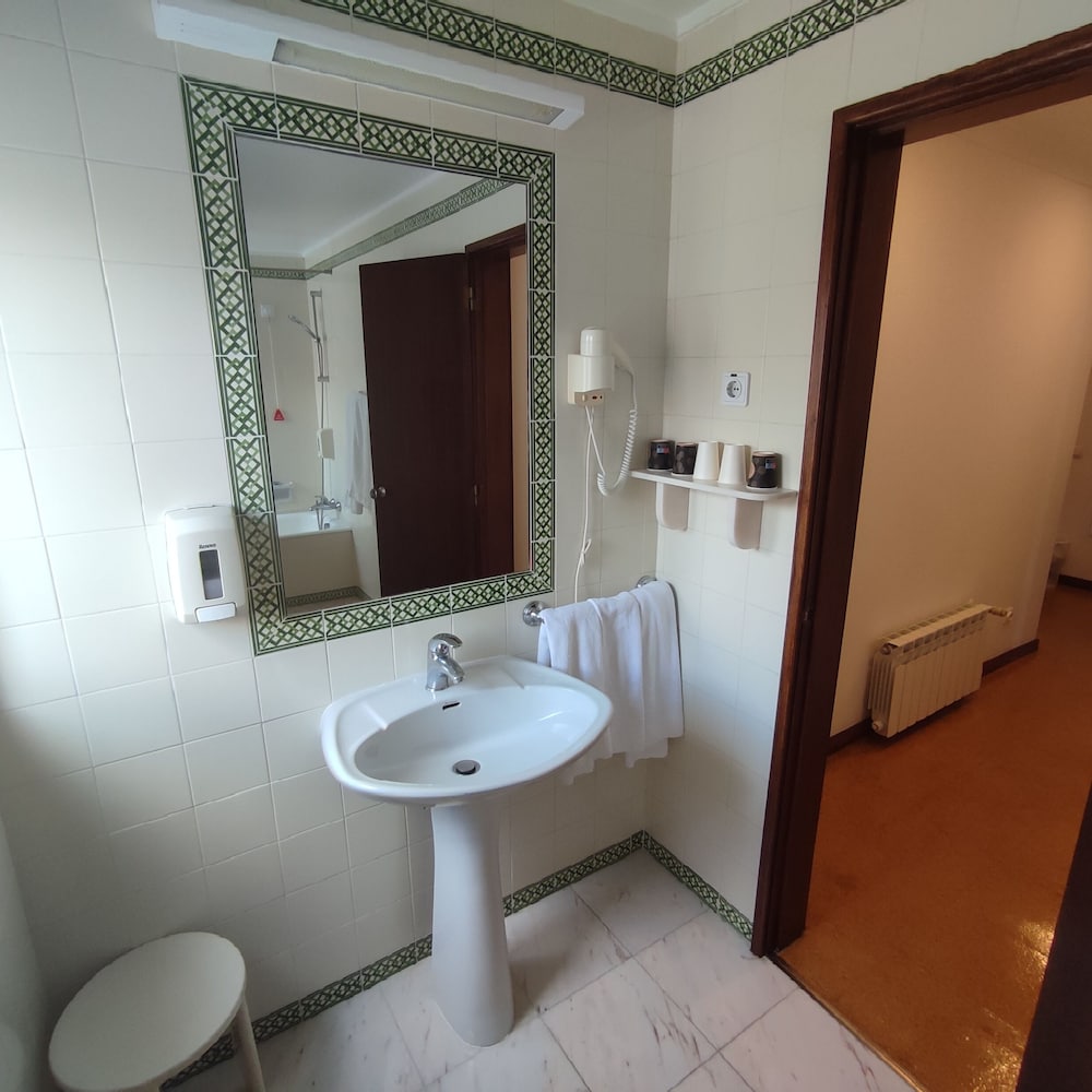 Flag Hotel Fatima Irmas Dominicanas 47/50