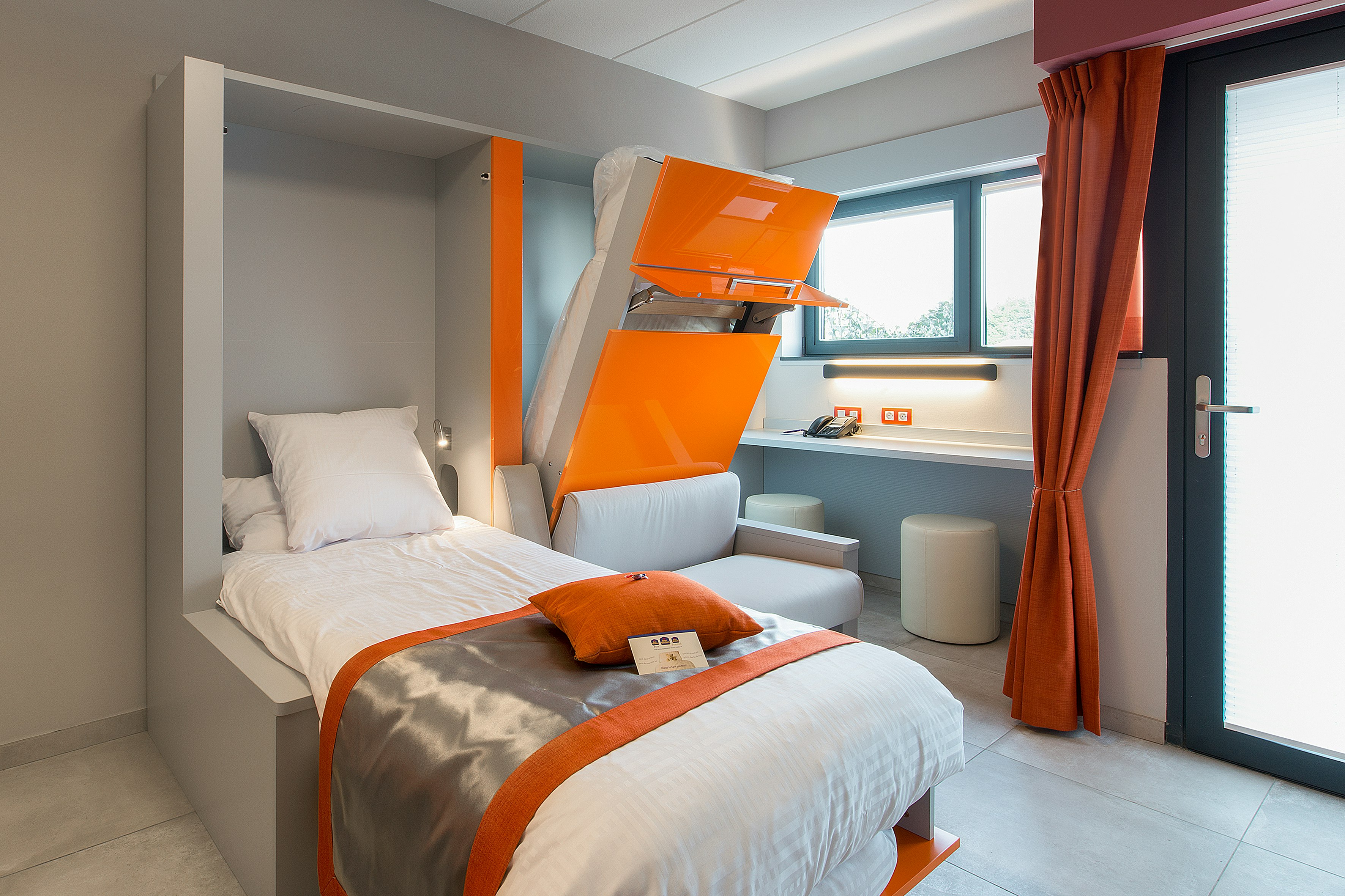 Orange Hotel 7/26