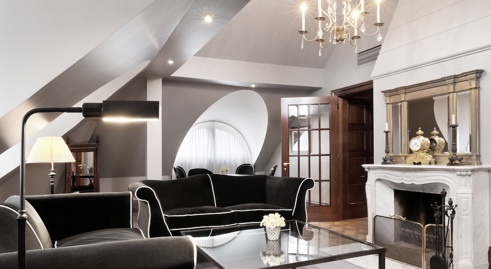 Schlosshotel Berlin 44/59