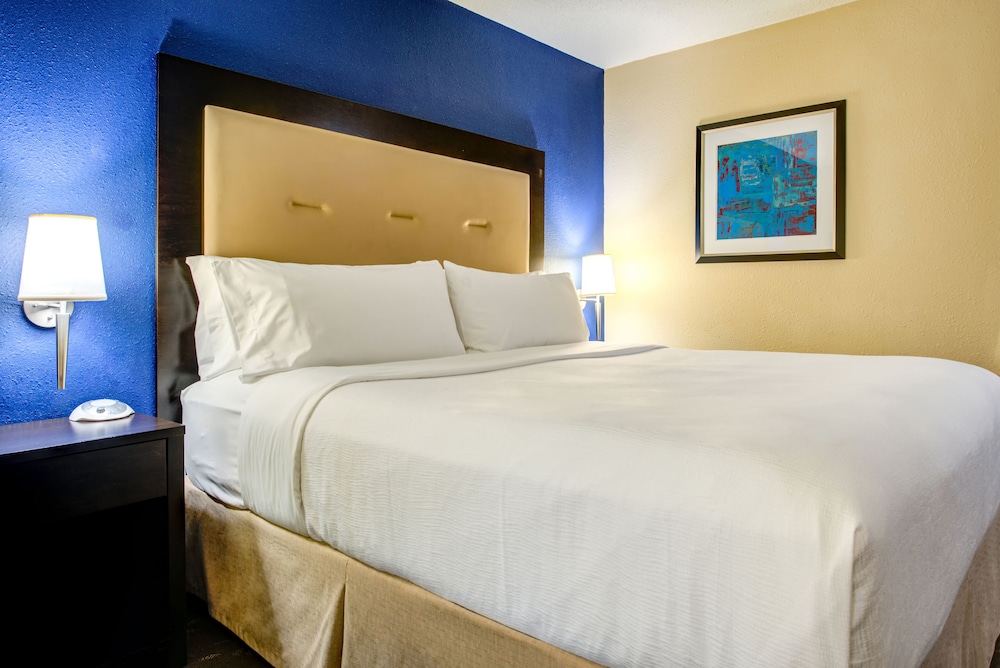 Holiday Inn Indianapolis North Carmel 11/47