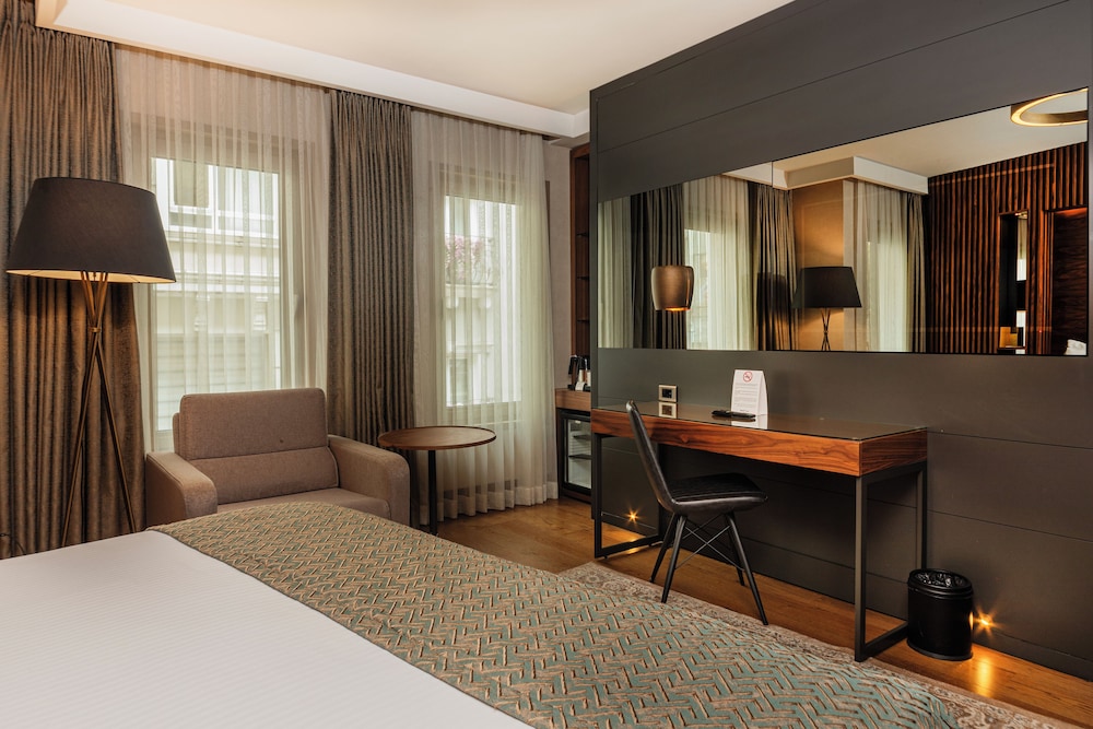 Levni Plus Hotel 49/50