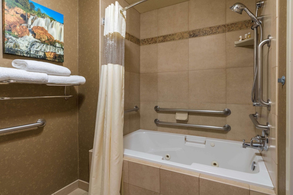 La Quinta Inn and Suites by Wyndham Idaho Falls/Ammon 14/54