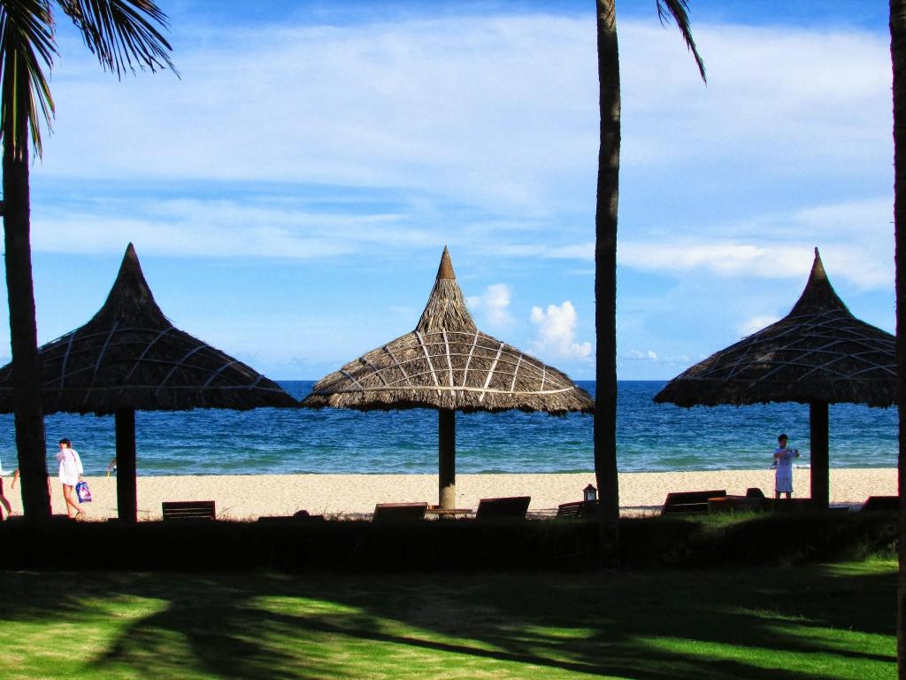 THE BEACH RESORT 27/44