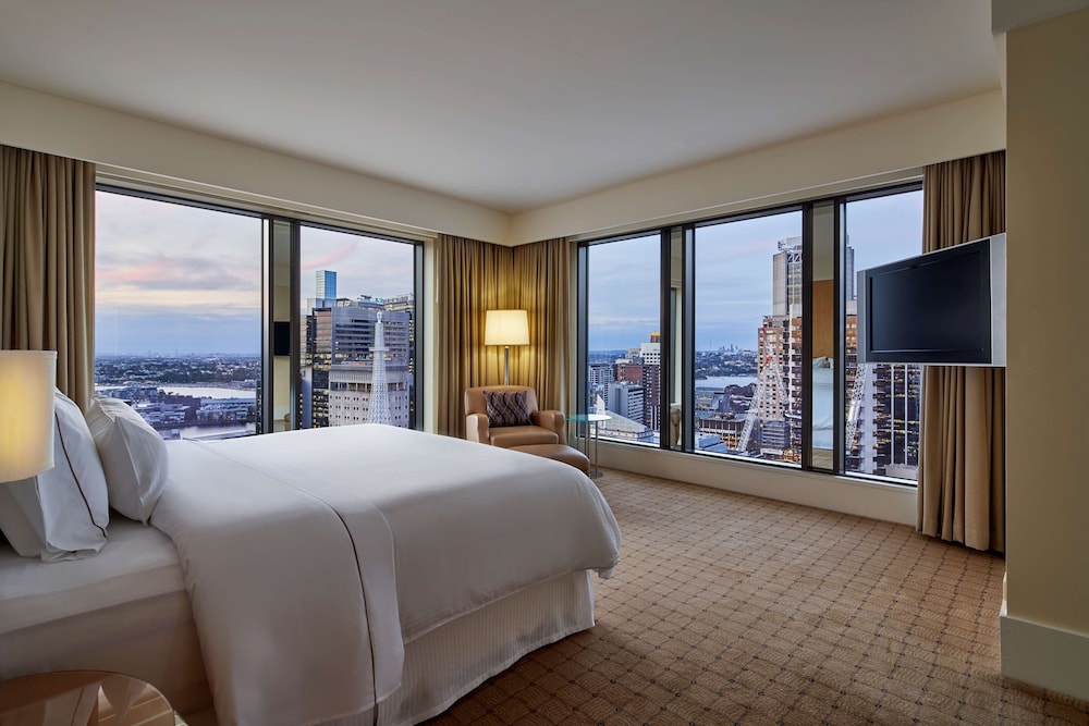 The Fullerton Hotel Sydney 25/68
