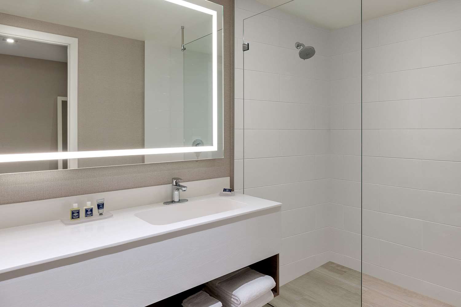The Altair Hotel Bay Harbor Miami 49/49