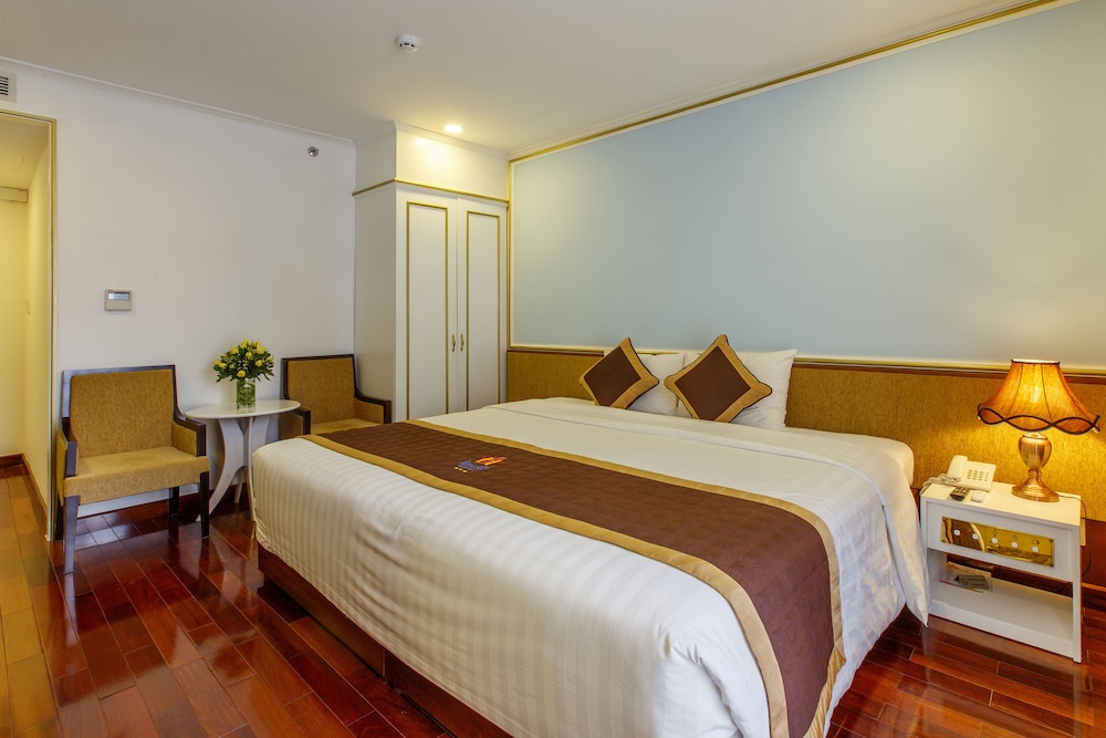 Huong Sen Annex Hotel 21/68
