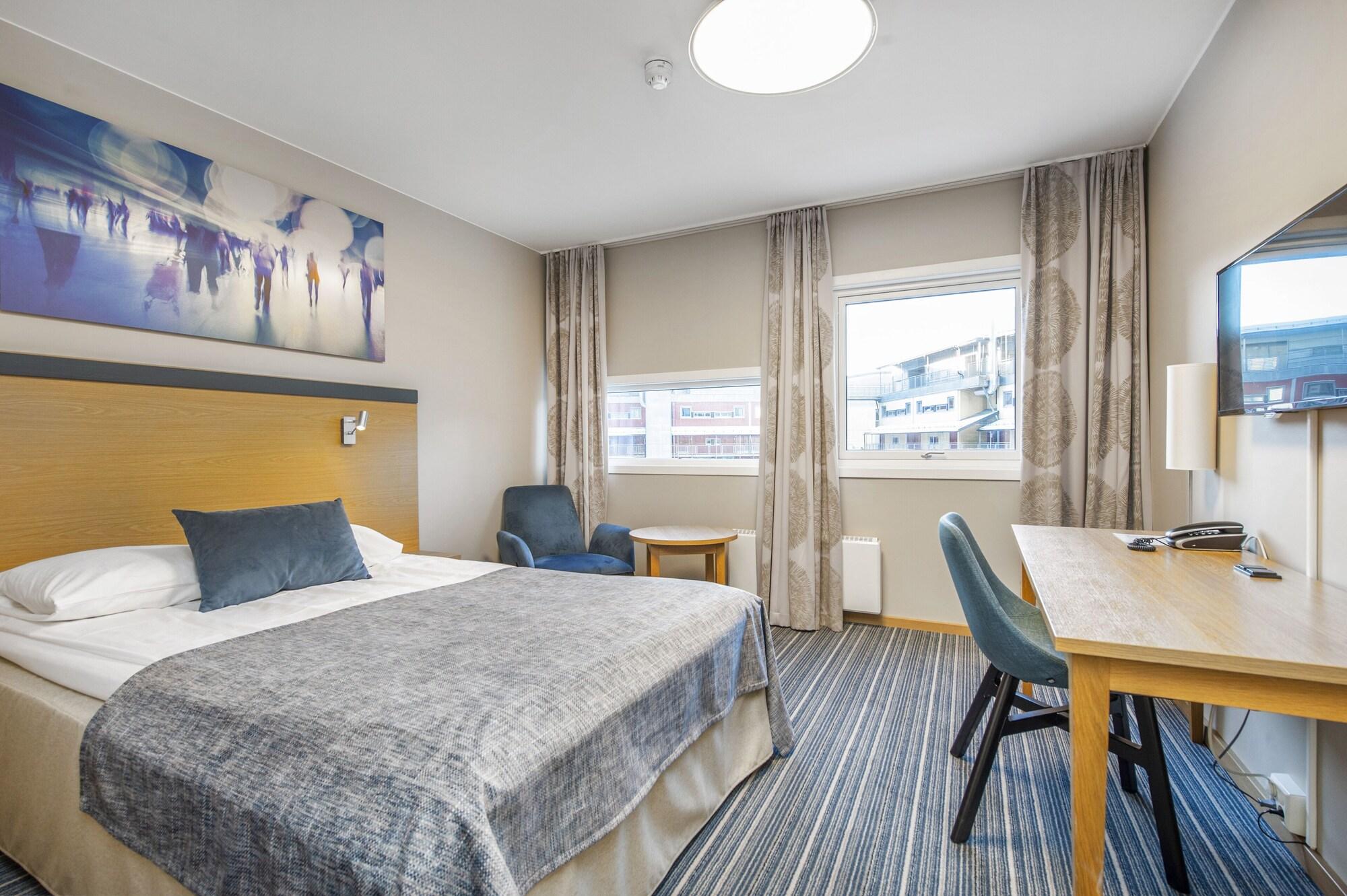 Room, Single, Double or Twin Bed