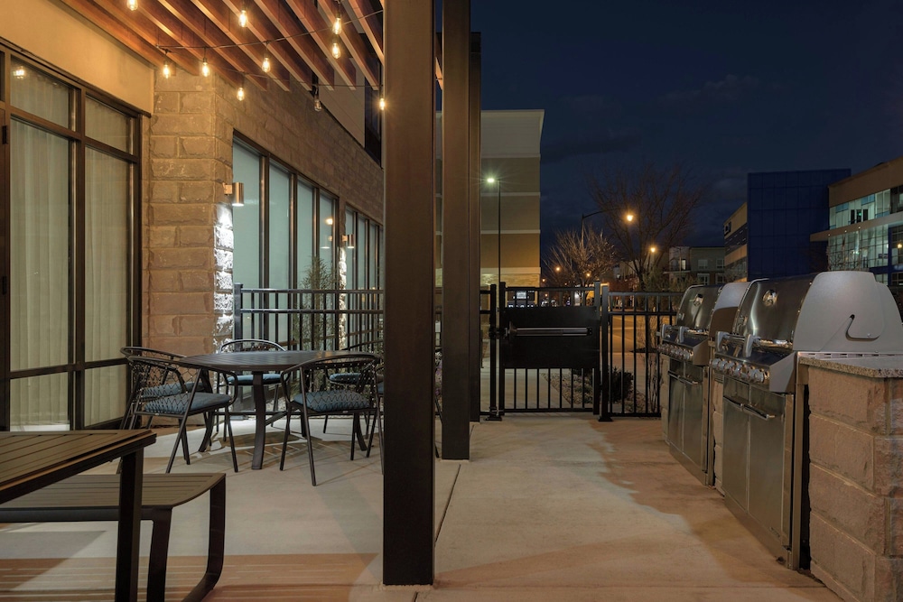 Fairfield By Marriott Inn & Suites Cincinnati Oakley 19/25